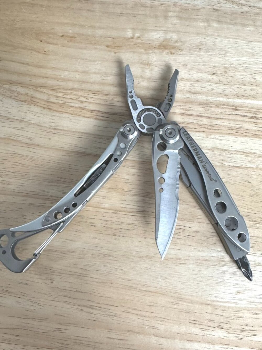 Leatherman Skeletool Multi Tool Stainless Steel Tool MC-130